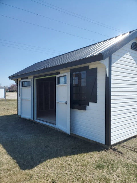 10x20 Deluxe Carriage House - Image 3