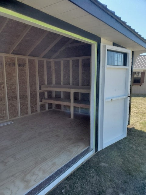 10x20 Deluxe Carriage House - Image 2