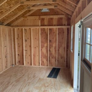 10x16 Deluxe Carriage House